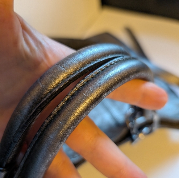 Plinio Visona Metallic Leather Convertible Shoulder Bag Made in Italy in GUC - Picture 6 of 14